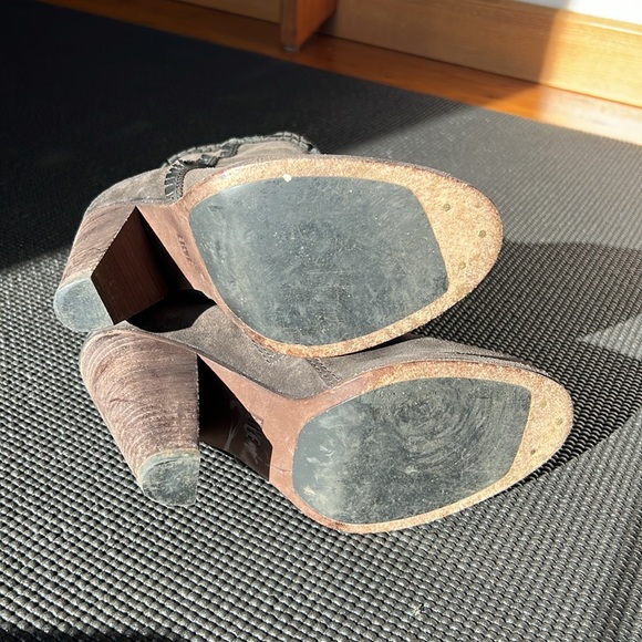 Frye Madeline Trim Short Bootie - Picture 7 of 11